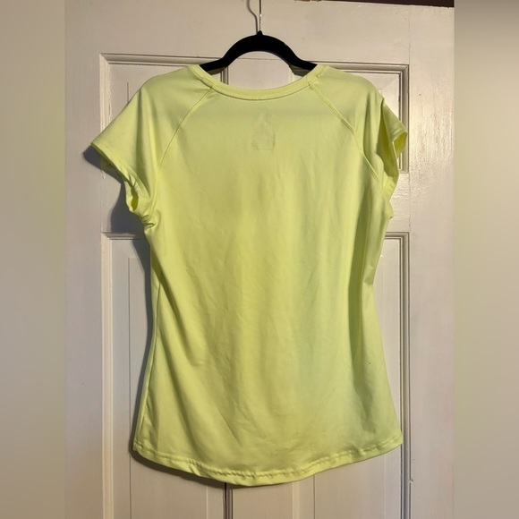 Aviva Tshirt - Picture 2 of 4